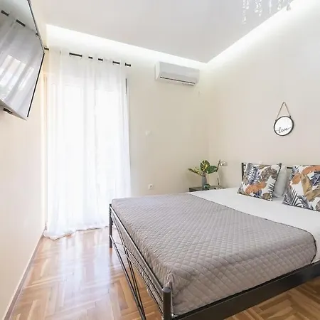 Cozy Near Stavros Niarchos * Ateny