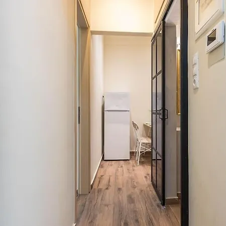 Cozy Near Stavros Niarchos * Ateny